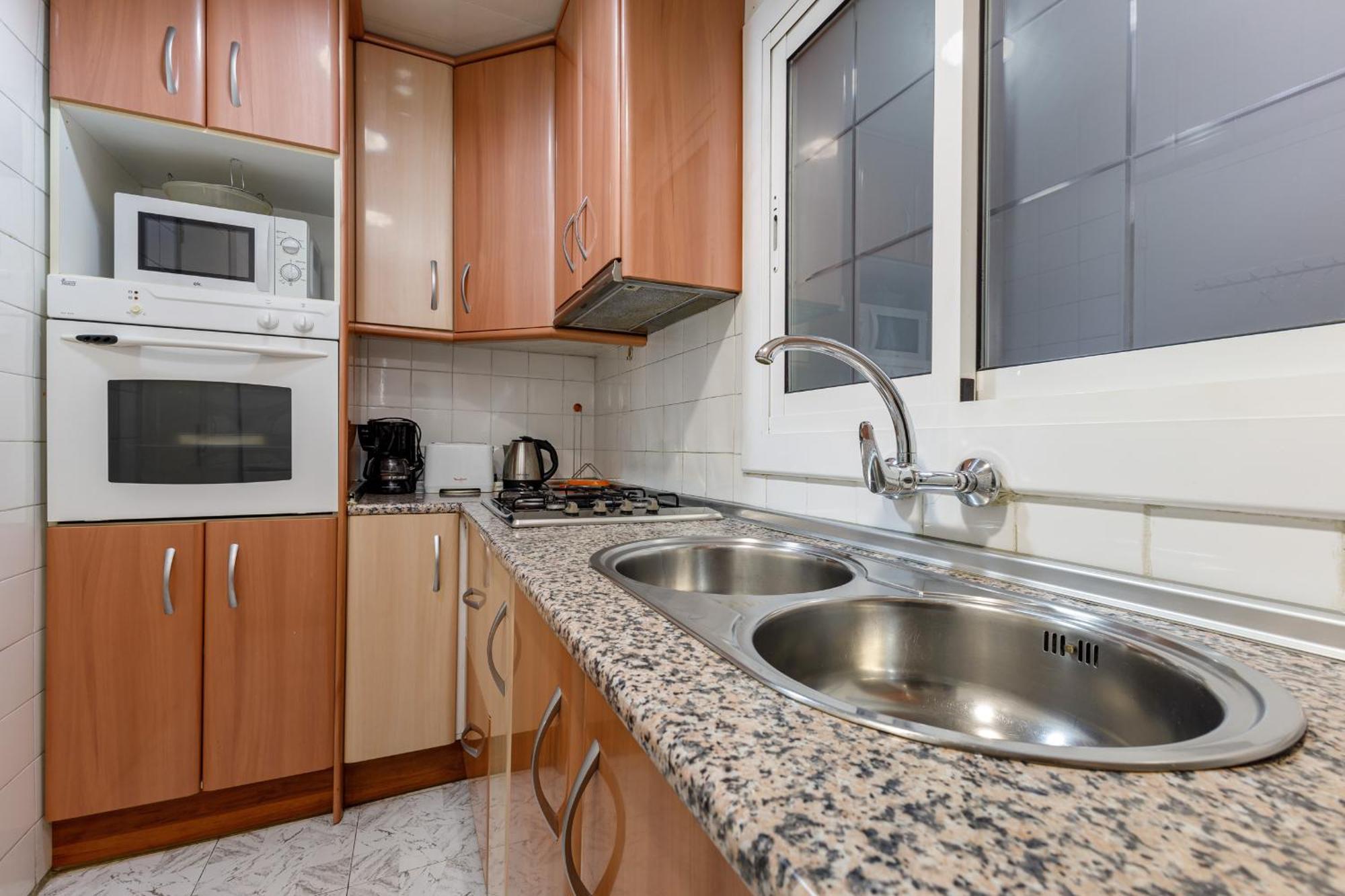 Besos - Bright Apartment Close To Congress & Port Sant Adrià de Besòs Exterior foto