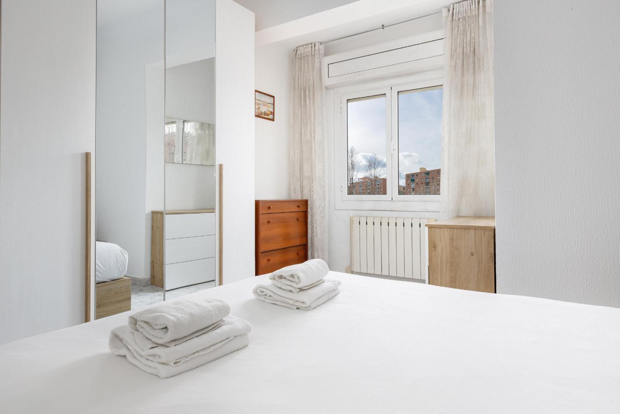 Besos - Bright Apartment Close To Congress & Port Sant Adrià de Besòs Exterior foto